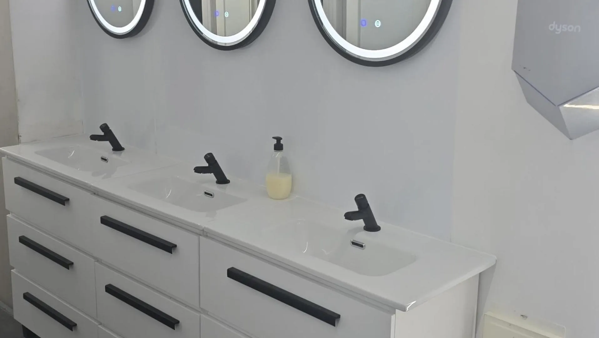 Optimi Rooms Bilbao 0*,  España